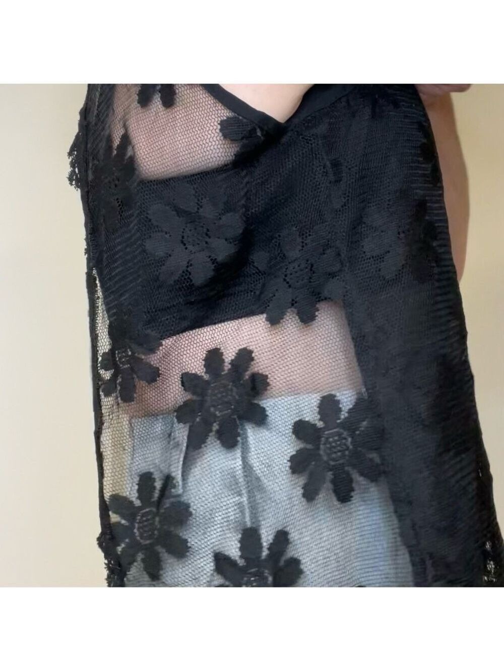 Black Sheer Lace Daisy Flower Sleeveless Top with Open Back S/M - Picture 4 of 14